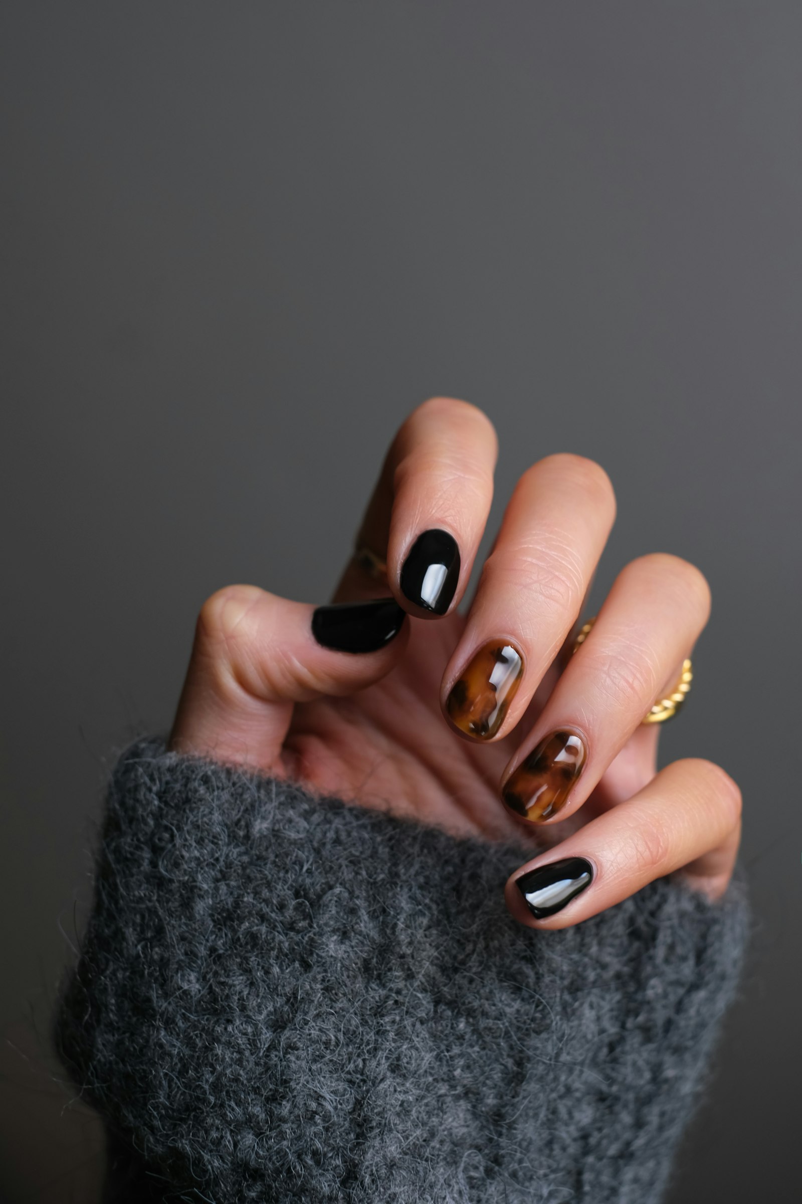 Manikyr fra NailGlow-studioet